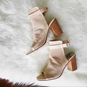 Sam Edelman EMMIE tan leather open toe bootie 9